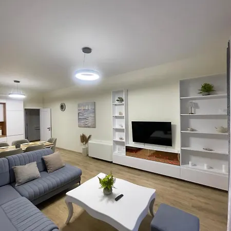 Apartment Aya